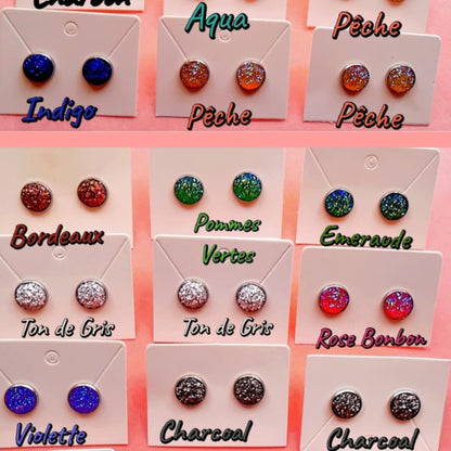 Boucles d’oreilles en résine scintillante